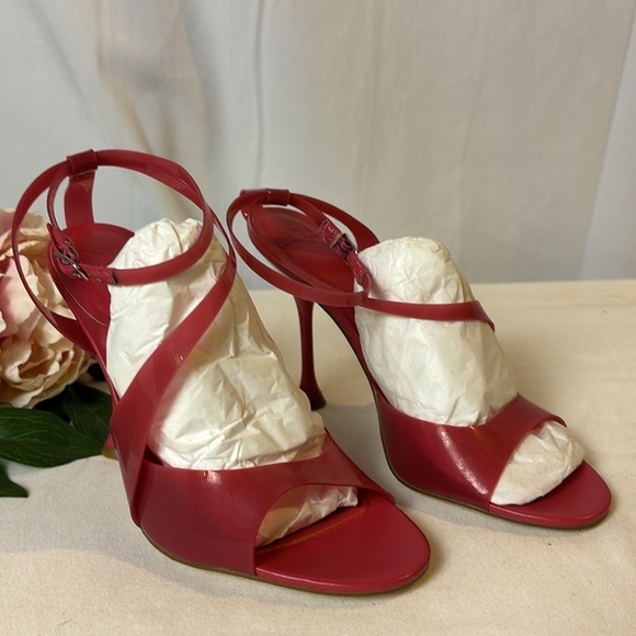 Marc Fisher Claudie Red Buckled Ankle Jelly Strap High Heeled Sandal Sz 8.5 NEW - Picture 3 of 7
